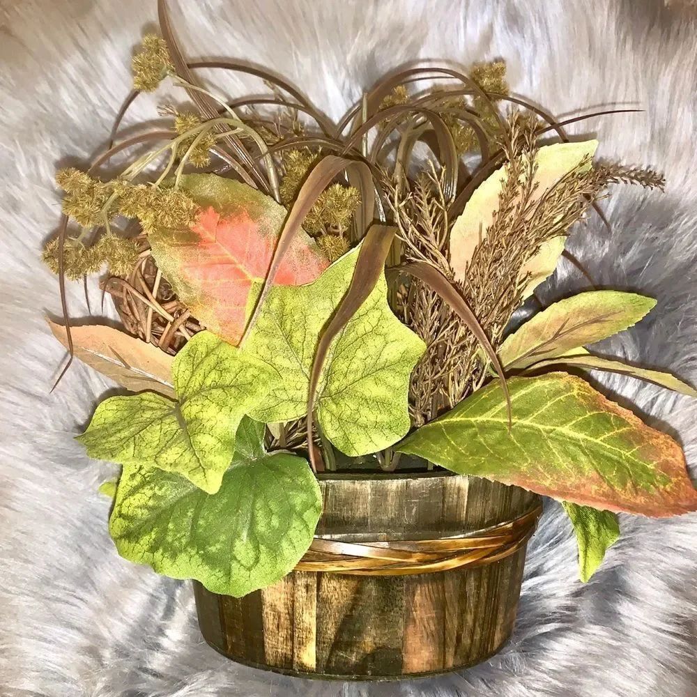 Autumn Tabletop Decor  - Picture 6 of 6